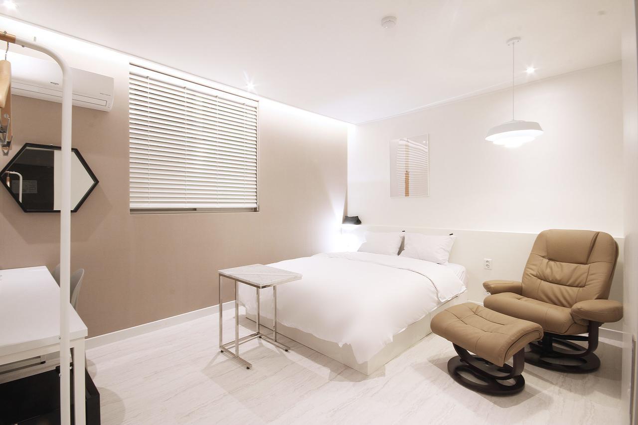 Hotel Yam Yeosu Hakdong Экстерьер фото