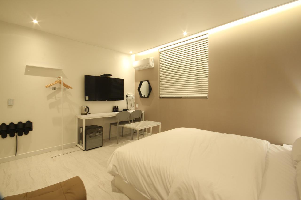 Hotel Yam Yeosu Hakdong Экстерьер фото